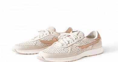 Nike Neutral Phoenix Waffle Trainers