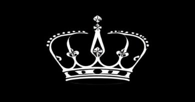 Queen Victoria Crown Kohinoor Diamond