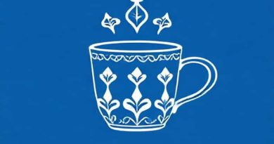 Queens Blue Story Arabesque Mug