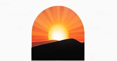 Sunrise On The Reaping Paperback