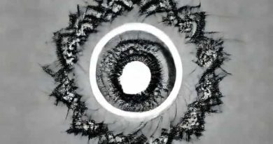 Listen To Jonathan Coulton Mandelbrot Set